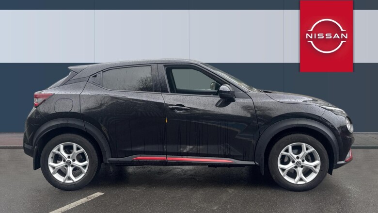 Nissan Juke 1.0 DiG-T N-Connecta 5dr Petrol Hatchback